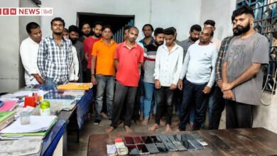 सार्वजनिक भवन बना जुए का अड्डा, 19 जुआरी पकड़े गये
