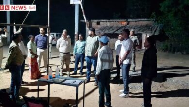 अंतरराज्यीय सीमा चेकपोस्ट पहुंचे कलेक्टर
