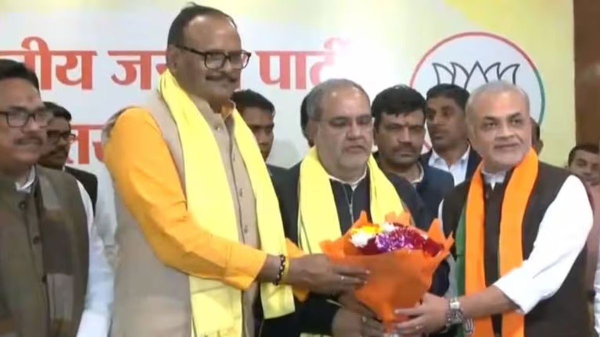 Vibhakar Shastri joins BJP